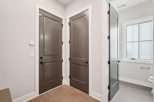 2828 Kobuk Dr, Columbus, OH 43228 - Photo 36