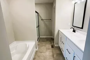 8237 Sycamore Holw Dr, Pickerington, OH 43147 - Photo 10
