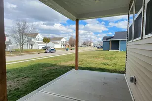 1583 Metcalfe Ave, Obetz, OH 43207 - Photo 8