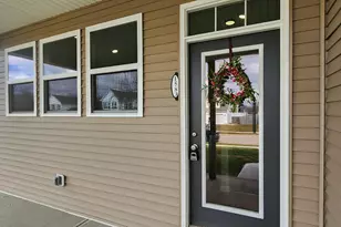 1583 Metcalfe Ave, Obetz, OH 43207 - Photo 6