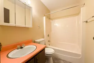 565 Ryan Ave, Columbus, OH 43223 - Photo 14