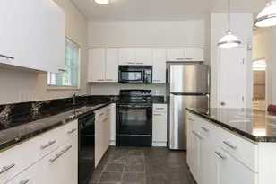 674 Park St, Columbus, OH 43215 - Photo 12