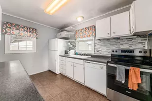 702 E Weisheimer Rd, Columbus, OH 43214 - Photo 10