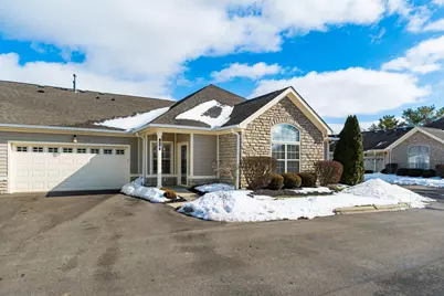 950 Villas Drive, Pataskala, OH 43062 - Photo 2