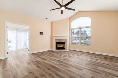 950 Villas Drive, Pataskala, OH 43062 - Photo 8