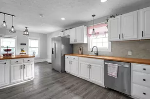 2397 Pontiac St, Columbus, OH 43211 - Photo 8