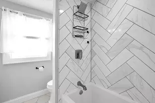 2397 Pontiac St, Columbus, OH 43211 - Photo 10