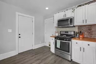 2397 Pontiac St, Columbus, OH 43211 - Photo 6