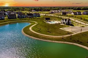 6051 Windcliff Dr E, Grove City, OH 43123 - Photo 4