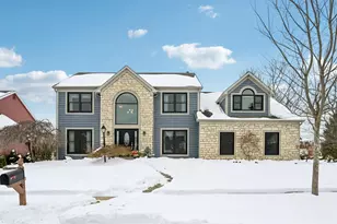 4977 Britton Farms Ct, Hilliard, OH 43026 - Photo 1