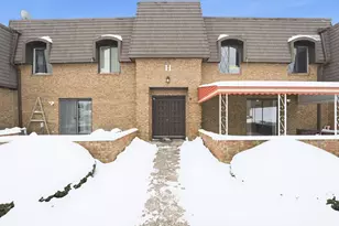 625 Country Club Dr, Newark, OH 43055 - Photo 2