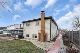 2723 Yates Ave, Grove City, OH 43123 - Photo 10