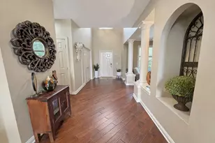 6201 Lampton Pond Dr, Hilliard, OH 43026 - Photo 4