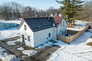 409 Lawrence St, Bellefontaine, OH 43311 - Photo 6