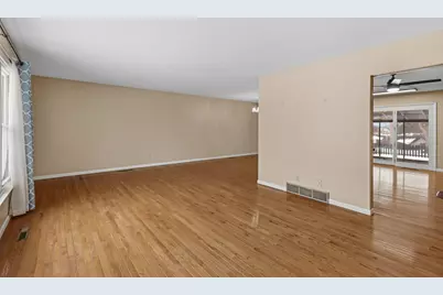 339 Meadow Lane, Circleville, OH 43113 - Photo 8