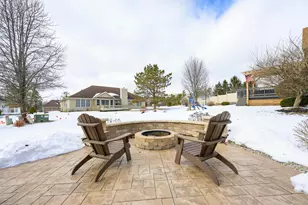 805 Creekview Ct, Bellefontaine, OH 43311 - Photo 28