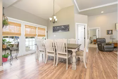 805 Creekview Court, Bellefontaine, OH 43311 - Photo 12