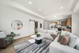 470 Woodlawn Ave, Columbus, OH 43228 - Photo 12