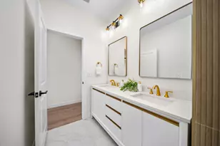 470 Woodlawn Ave, Columbus, OH 43228 - Photo 18