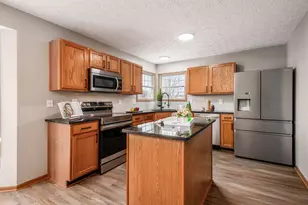 5765 Westbank Dr, Galloway, OH 43119 - Photo 14