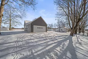 2465 S County Rd 19, Tiffin, OH 44883 - Photo 2