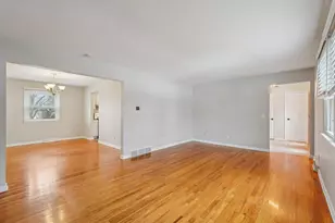 5644 Linworth Rd, Columbus, OH 43235 - Photo 2