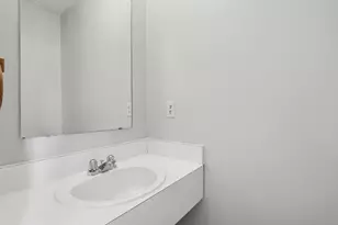 5685 Great Woods Blvd, Columbus, OH 43231 - Photo 10