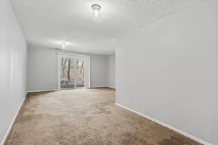 5685 Great Woods Blvd, Columbus, OH 43231 - Photo 20