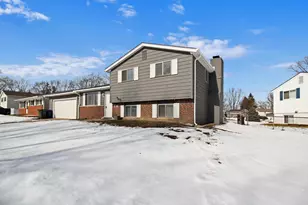 3270 Tammery Ct, Columbus, OH 43231 - Photo 2