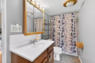 531 E Franklin St, Circleville, OH 43113 - Photo 14