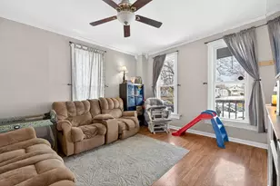 531 E Franklin St, Circleville, OH 43113 - Photo 8