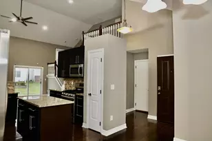 8805 Emerald Hill Dr, Lewis Center, OH 43035 - Photo 6