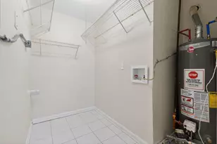 3251 Hilock Ct, Columbus, OH 43207 - Photo 20