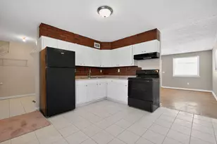 3251 Hilock Ct, Columbus, OH 43207 - Photo 12