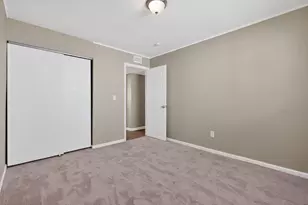 3251 Hilock Ct, Columbus, OH 43207 - Photo 16