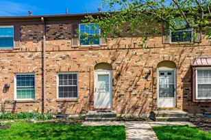 4723 Tarryton Ct S, Columbus, OH 43228 - Photo 2