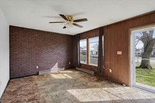 112 E School St, New Holland, OH 43145 - Photo 10