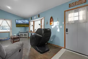 2571 W Choctaw Dr, London, OH 43140 - Photo 8