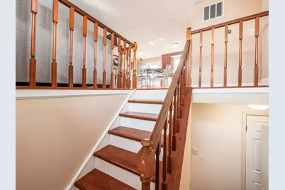 7001 Richfield Drive, Reynoldsburg, OH 43068 - Photo 2