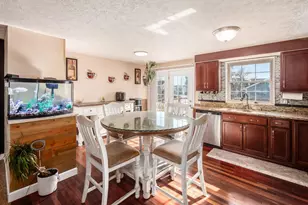 7001 Richfield Dr, Reynoldsburg, OH 43068 - Photo 4