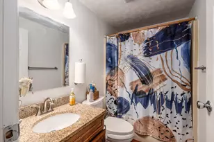 7001 Richfield Dr, Reynoldsburg, OH 43068 - Photo 12