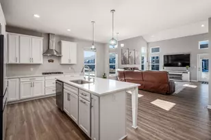 127 Silver Pne Ln, Lewis Center, OH 43035 - Photo 12