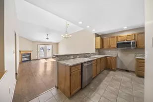 437 Robins Crest Ln, Marysville, OH 43040 - Photo 6