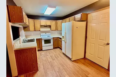 4305 Strattford Circle E, Zanesville, OH 43701 - Photo 6