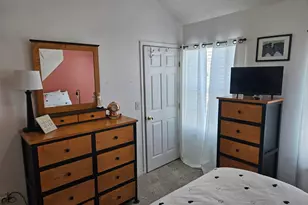 988 Hartford Village Blvd, Columbus, OH 43228 - Photo 18