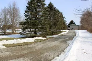 12058 Dunham Rd, Mount Vernon, OH 43050 - Photo 2