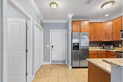 925 Ingleside Avenue #213, Columbus, OH 43215 - Photo 4