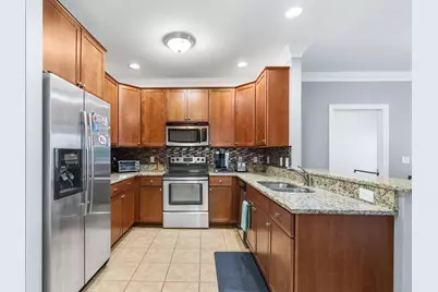 925 Ingleside Avenue #213, Columbus, OH 43215 - Photo 2