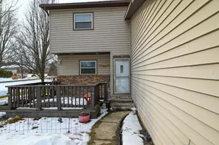 819 Laura Dr, Marion, OH 43302 - Photo 4