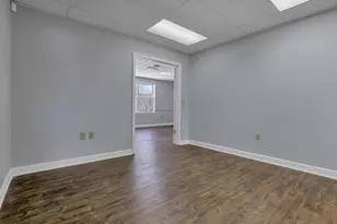 967 Worthington Woods Loop Rd, Columbus, OH 43085 - Photo 8